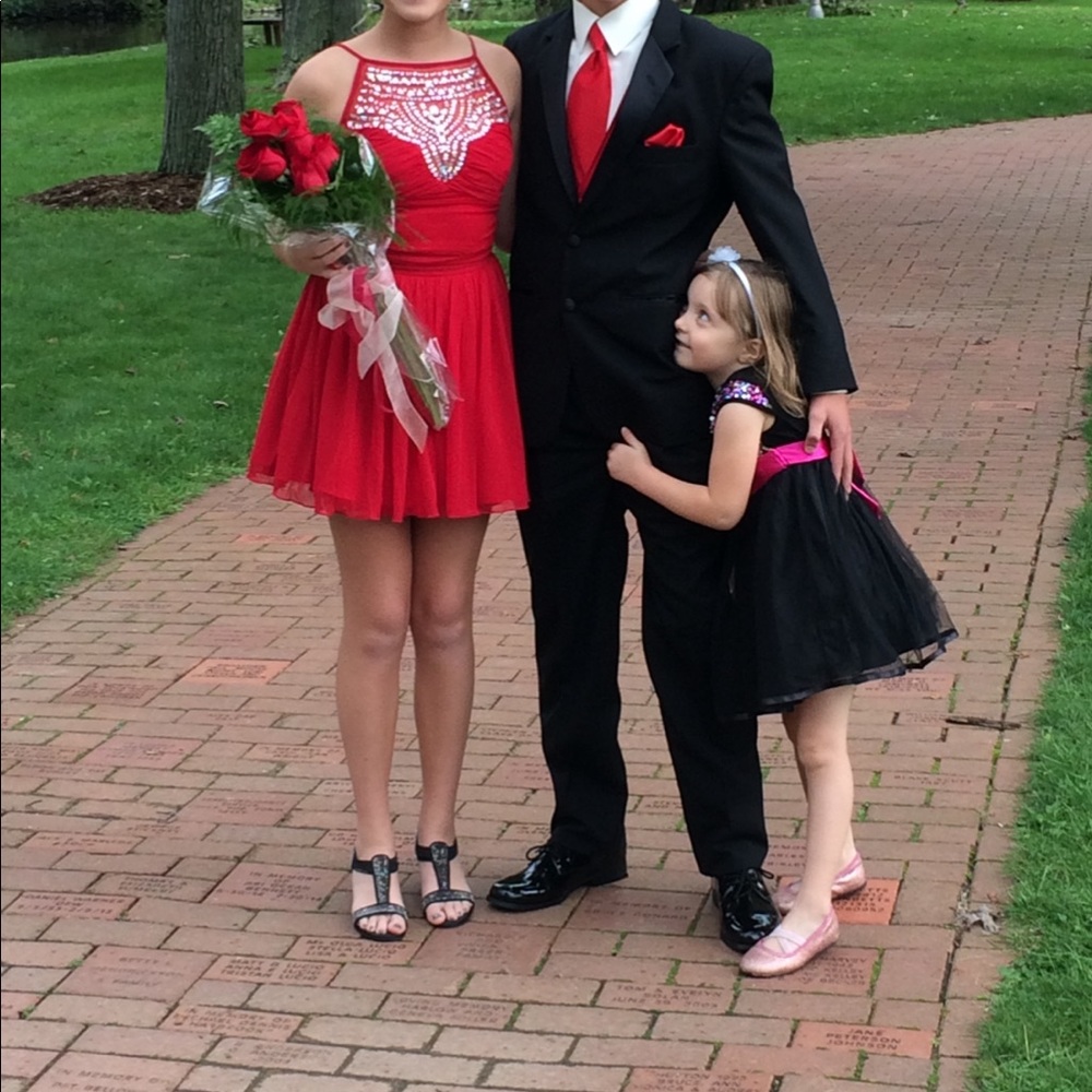 dress (formal) - Picture 5 of 6